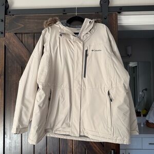 Columbia Women’s Ski Jacket